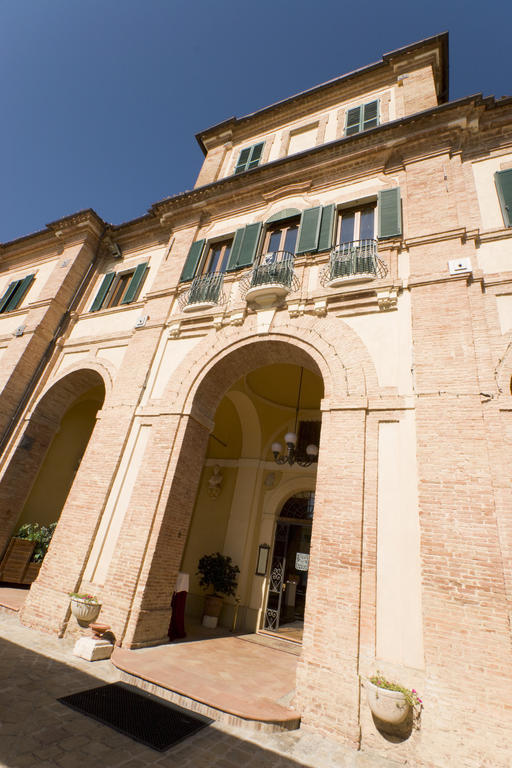 Marchese Del Grillo Hotel Fabriano Exterior foto